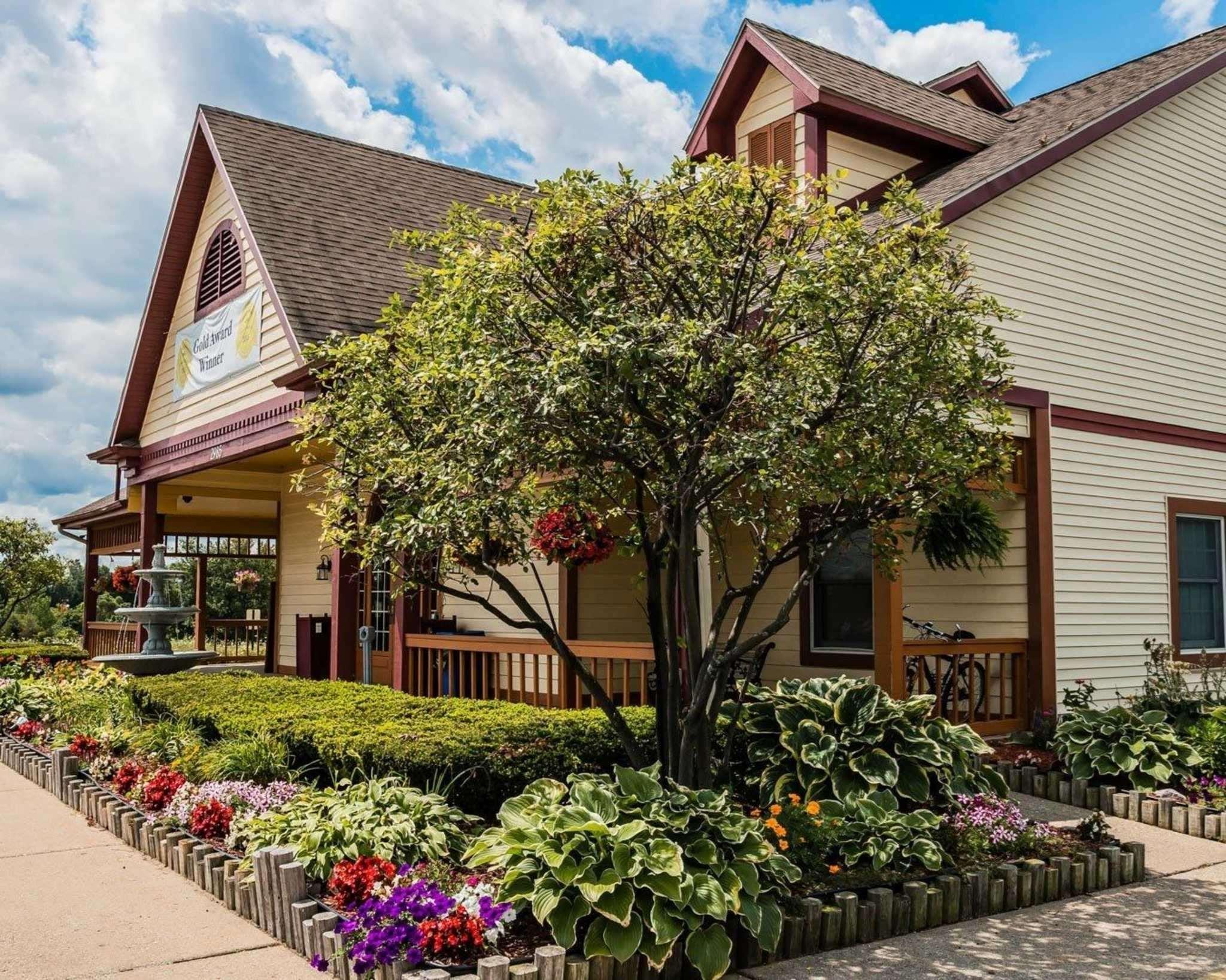 Econo Lodge & Suites Cascade Exterior foto