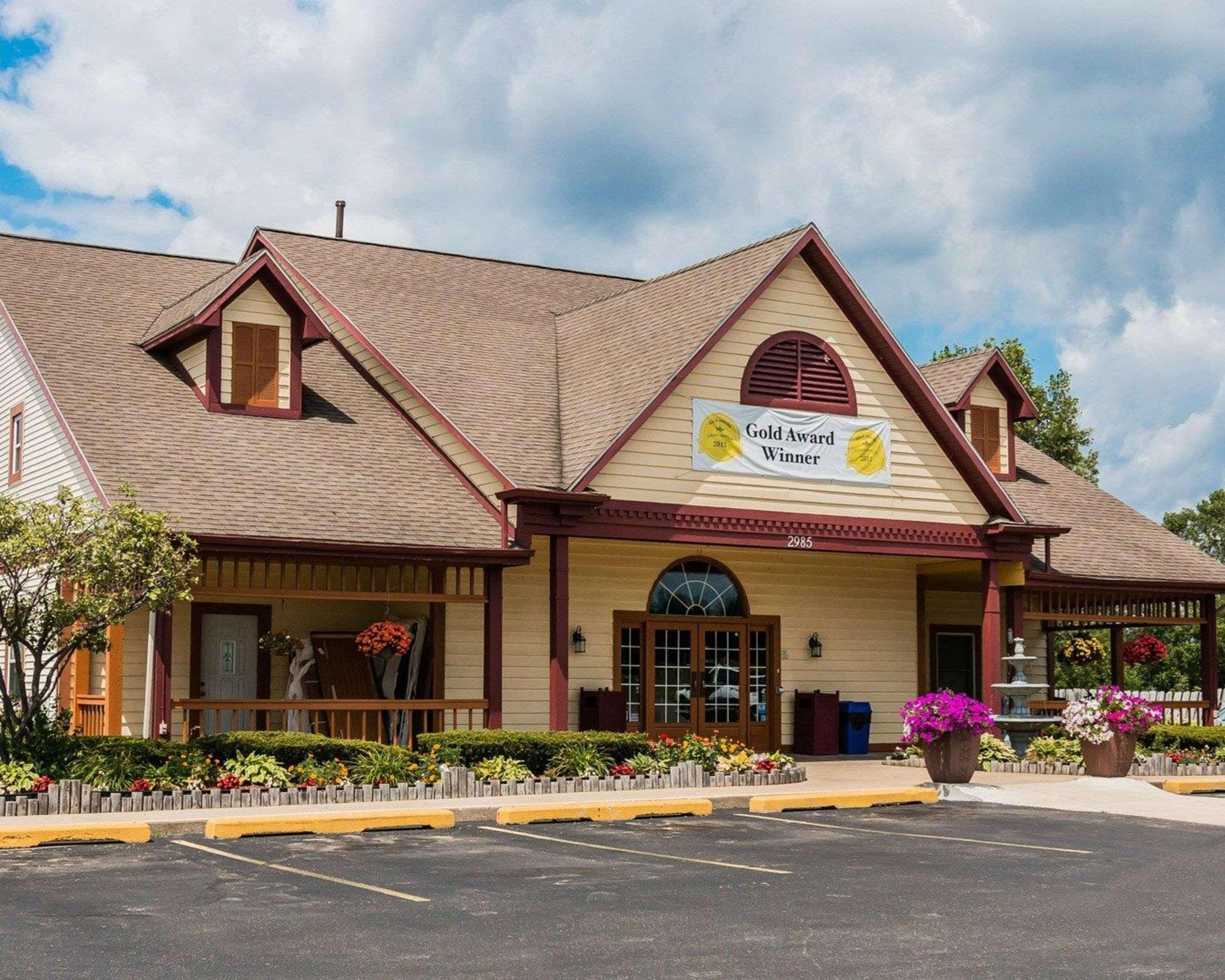 Econo Lodge & Suites Cascade Exterior foto