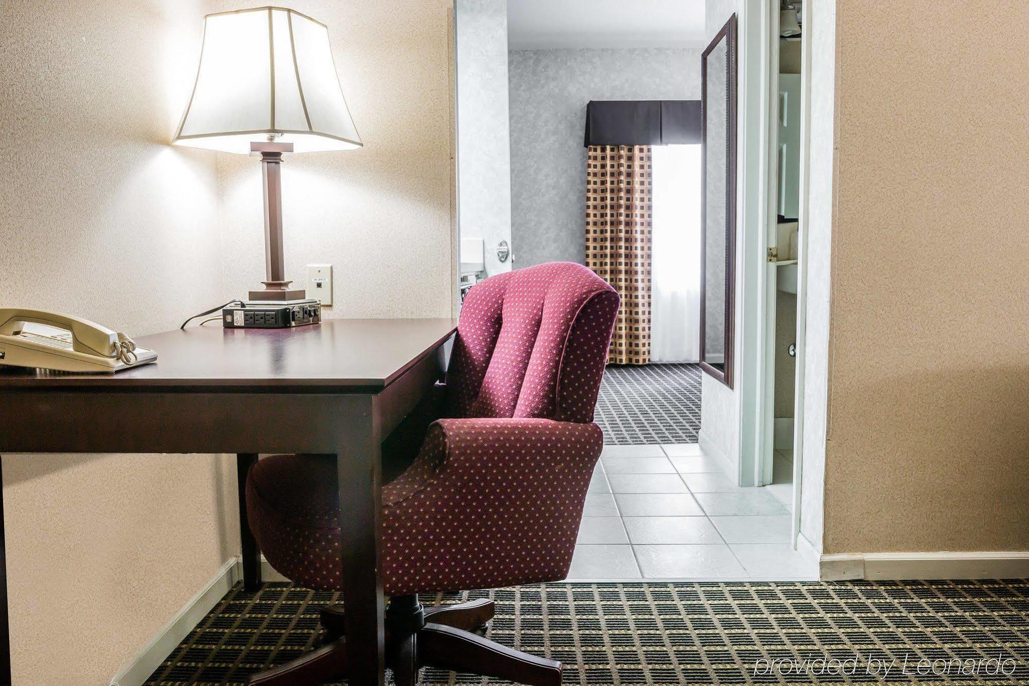 Econo Lodge & Suites Cascade Exterior foto